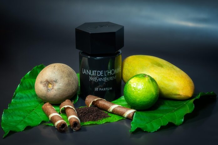 Kaip atpažinti dirbtinius kvepalus. Kvepalai