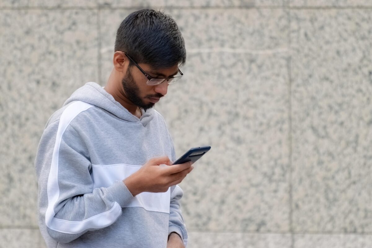 Telefonas daro daugiau įtakos nuotaikai. Telefonai šiais laikais tapo visiška norma.