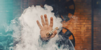 Ar galima rūkyti elektronines cigaretes šalia katės? Veterinarai įspėja Ar galima rūkyti elektronines cigaretes šalia katės.