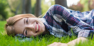 Vejos sėja pavasarį: ką daryti su sėklomis dabar, kad veja būtų stora ir tanki Kada sėti veją.