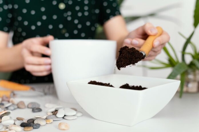 kam-kenkia-kavos-tirsciai-nuodai Kam kenkia kavos tirščiai.