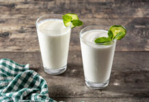 Stiklinė kefyro prieš miegą: kas iš tikrųjų nutinka jūsų organizmui Stiklinė kefyro prieš miegą.