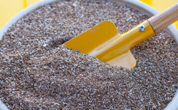 Vermikulitas: paprasta paslaptis puriai ir derlingai dirvai Vermikulitas