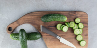 Agurkai raukšlėjasi? Ši viena klaida juos sugadina greičiau, nei manote Agurkai raukšlėjasi.