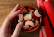 Pasodinate kartą – derlių imate metų metus: šios daržovės keičia daržą Daugiametės daržovės. Rabarbarai.