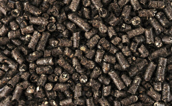 Pamirkite mineralines trąšas: sodininkai atranda geresnę alternatyvą Granuliuotas mėšlas.