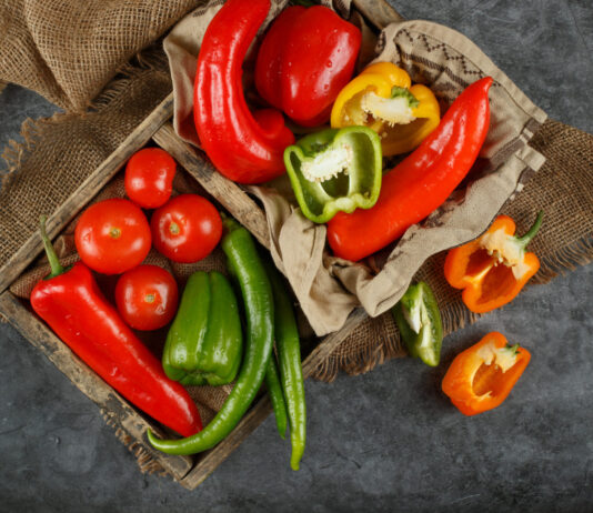 Paprikų sodinimas nešildomame šiltnamyje: ši klaida gali pražudyti paprikas Paprikų sodinimas nešildomame šiltnamyje.